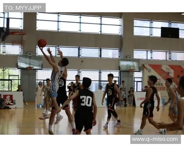 上海篮球队灵活性排名第二展现出色团队实力与战术执行能力