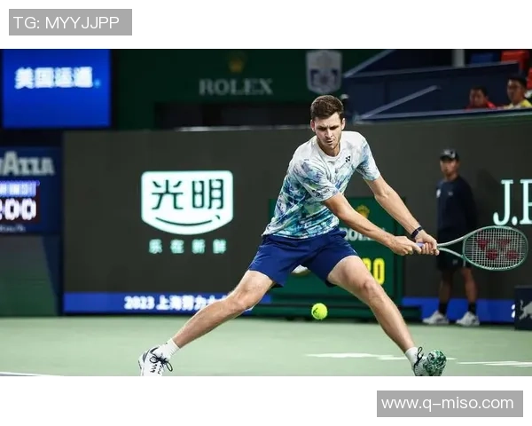 上海网球队的拼搏之路：从默默无闻到荣耀巅峰的奋斗故事