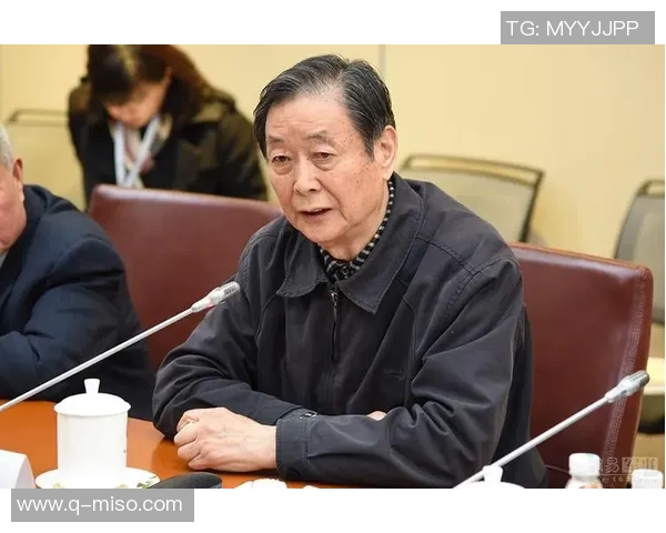 乒乓球传奇杨伟的深度对话与人生启示探讨