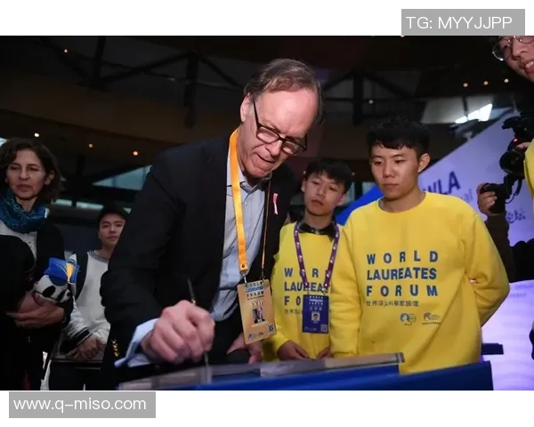 王磊独家分享羽毛球技巧与心得助你提升球技的全面指南 王磊独家分享羽毛球技巧与心得助你提升球技的全面指南