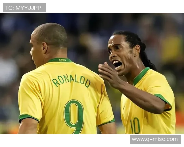 巴西足球明星中场帅气风采与球场魅力的完美结合